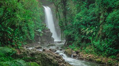 5 COSTA RICA WATERFALLS YOU MUST VISIT