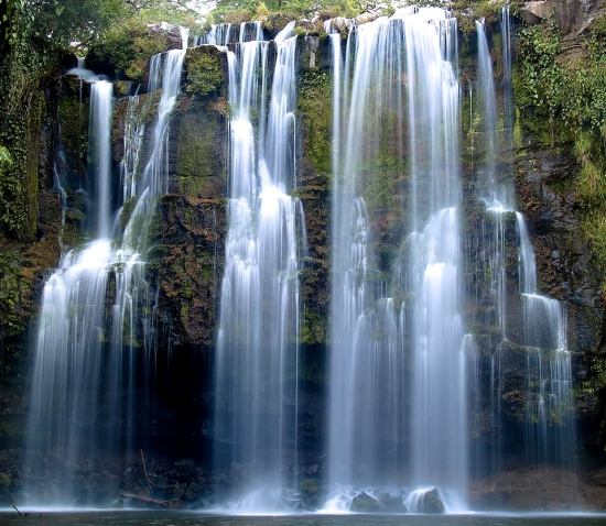 5 Costa Rica Waterfalls You Must Visit