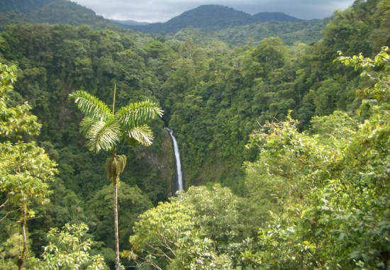 5 COSTA RICA WATERFALLS YOU MUST VISIT
