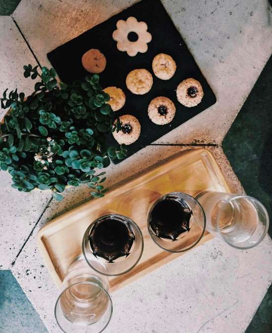 Cookies and coffee at Cabra Negra