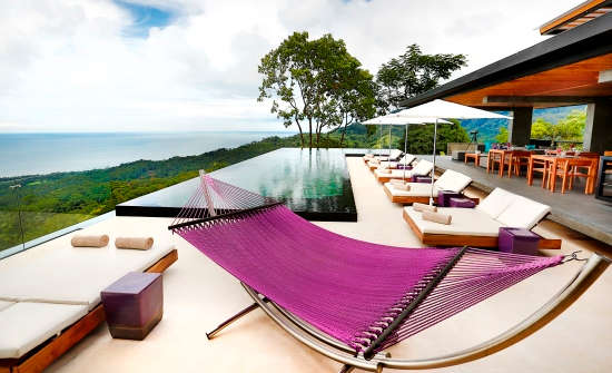 8 Best Costa Rica Honeymoon Resorts & Hotels
